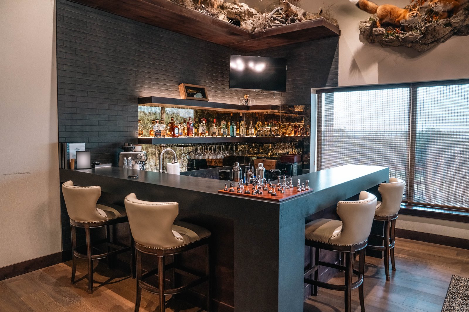 The bar at Crown Point Ranch